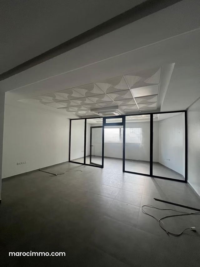 Location professionelle business center — Tanger