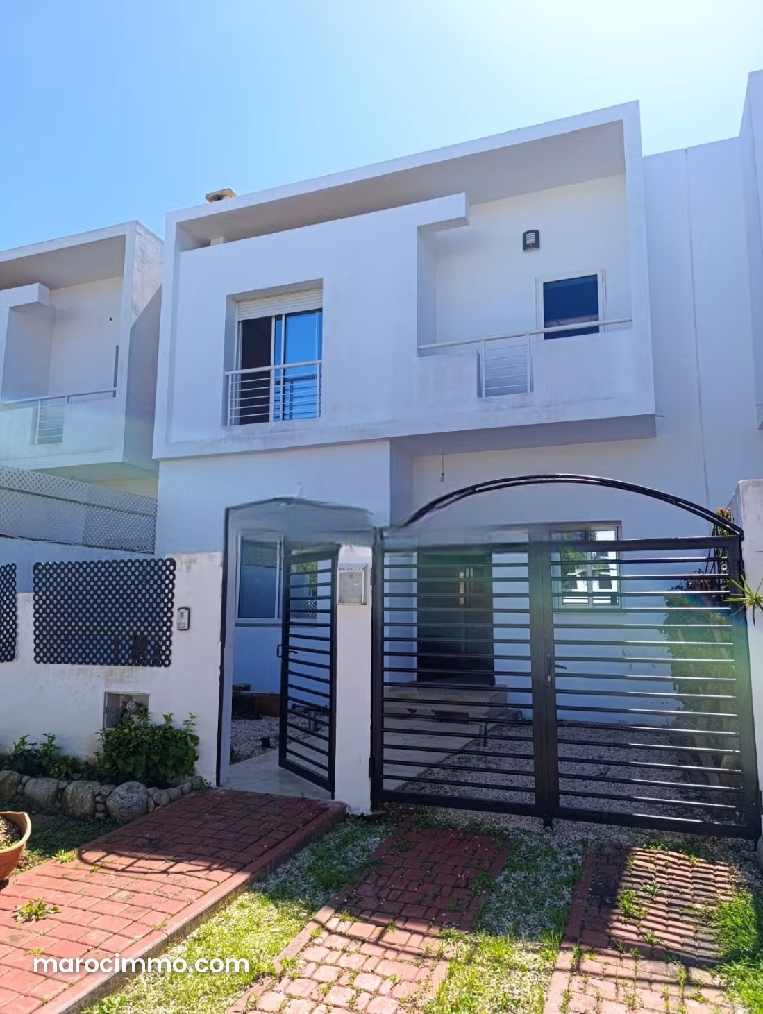 190 sqm Villa with Garden, Dar Bouazza, Upscale — Dar Bouazza