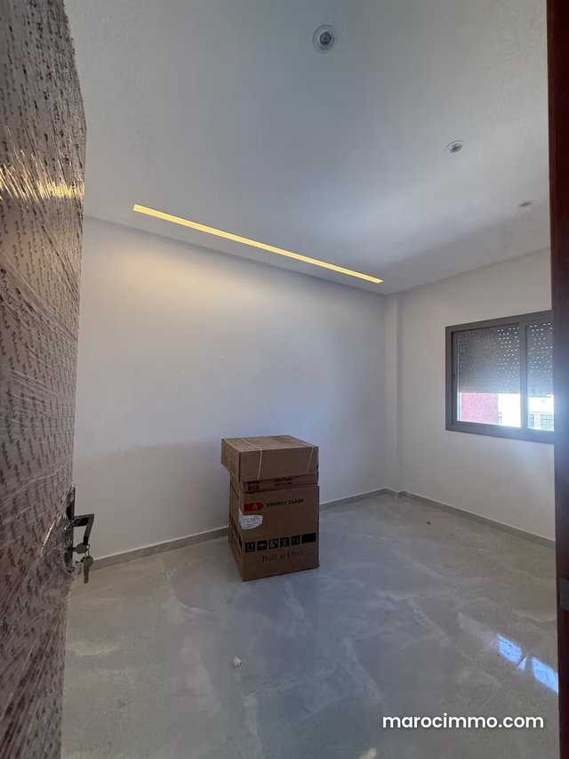 Beautiful Apartment for Sale in Martil. 66 m². Stove with Oven — 3