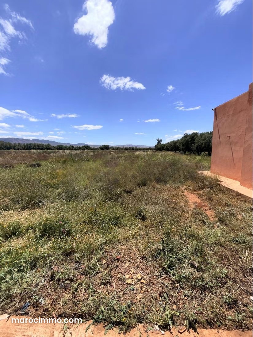 Terrain 10 850 m² avec pré, autorisation Route d'Ourika Marrakech — Marrakesh