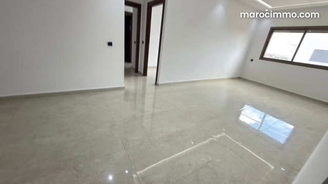 Sell apartment in Dar Bouazza. 3 comfortable rooms. Microwave — 2