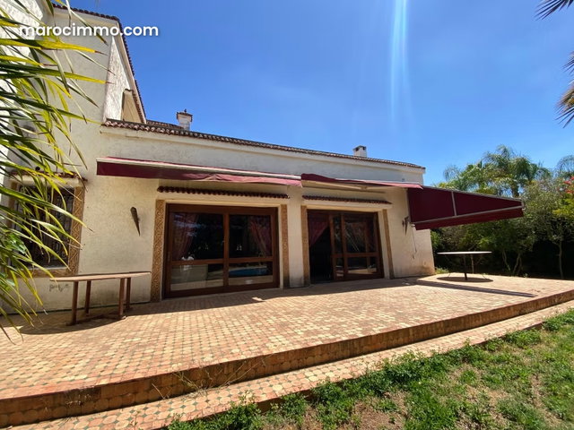 Villa de luxe à vendre à Souissi. 7 pièces confortables. Terrasse et jardin — 5