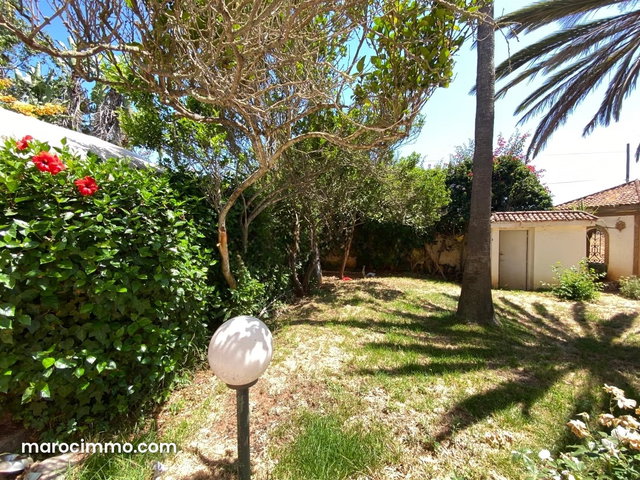Villa de luxe à vendre à Souissi. 7 pièces confortables. Terrasse et jardin — 3
