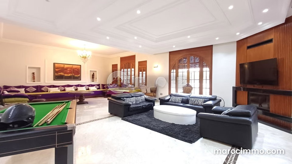 Villa à vendre 630 m², 5 chambres Sidi Maarouf Casablanca