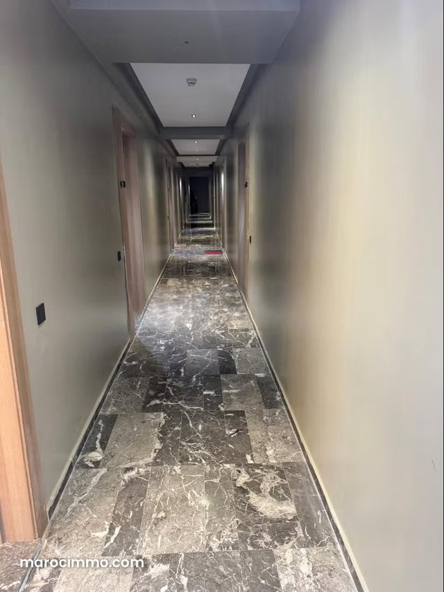 Offices for Rent in Sidi Maarouf. Total Area 51 m². Residence with Concierge — 4