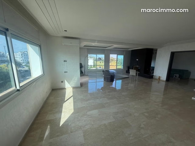 Vend appartement à Riyad. Surface totale 326 m². Salon Marocain et antenne parabolique — 3