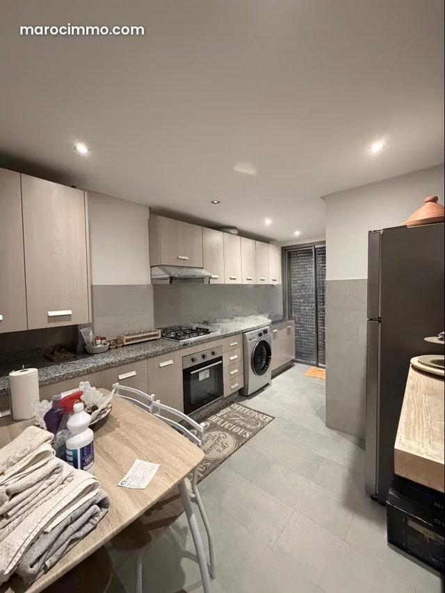 Vend appartement à Belvédère. 3 belles chambres. Porte blindée, sécurité — 3