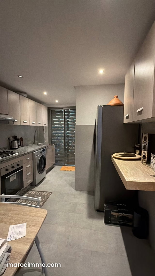 Vend appartement à Belvédère. 3 belles chambres. Porte blindée, sécurité — 5