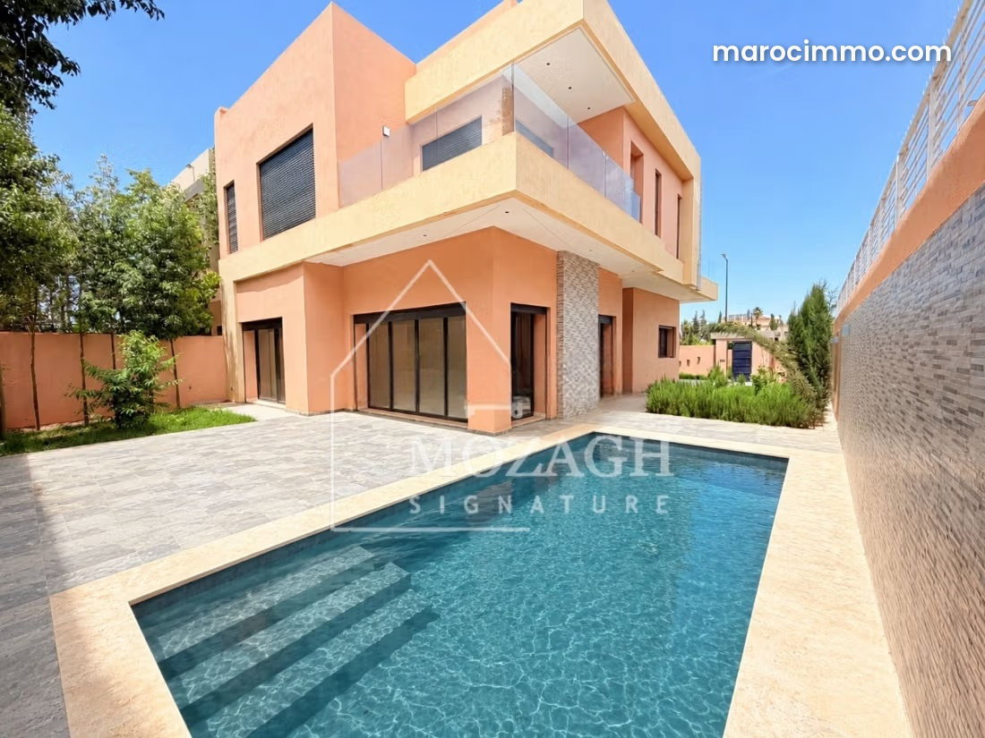 450 m² Villa with Swimming Pool for Rent in Hay Targa, Marrakech — Marrakesh