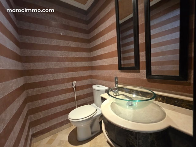 Appartement traversant bien placé au Triangle d'Or — 5