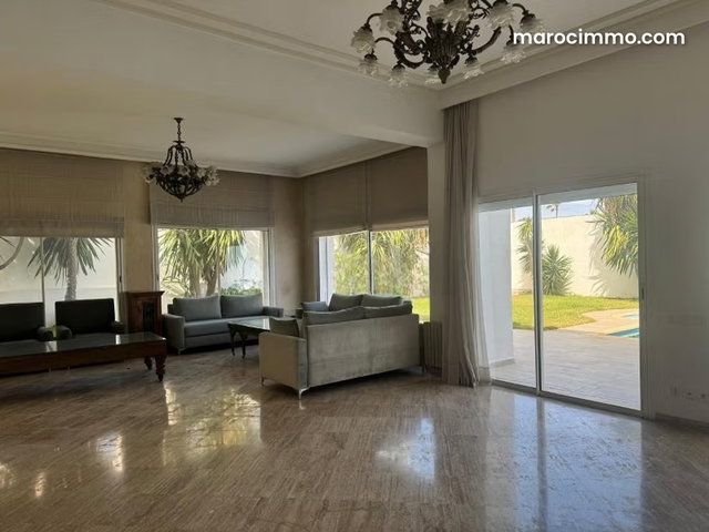 Villa à louer à AIN DIAB II — 2