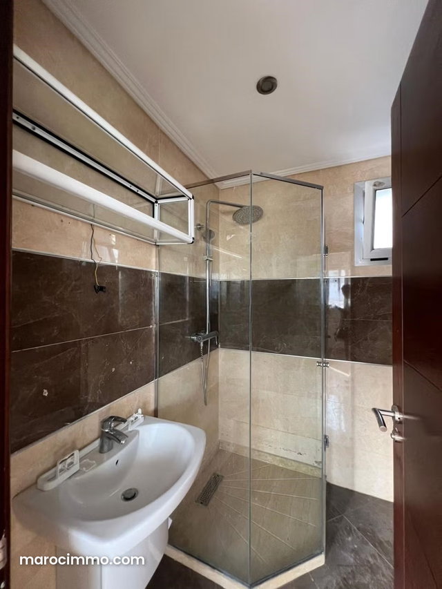 Appartement à louer à iberia– 120 m² – 9ème étage — 5