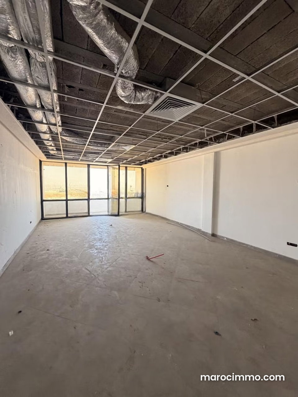 Sale of office with belvedere kitchen and black rocks