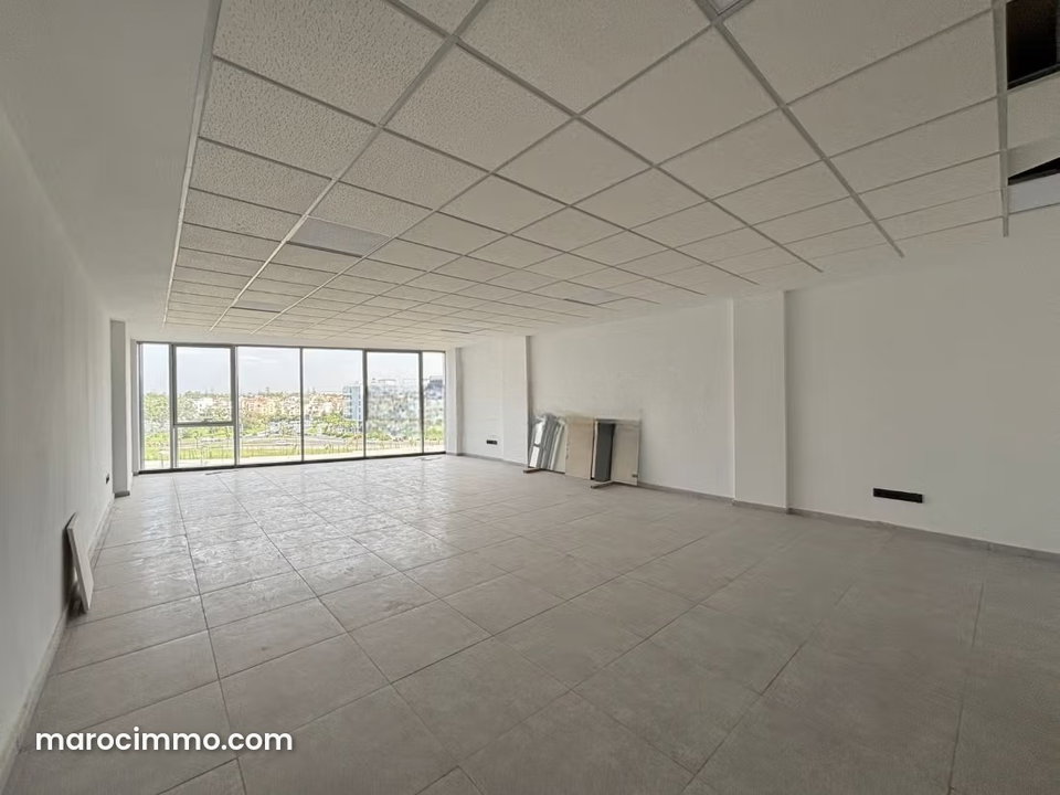 Office Space for Rent in Oasis 73m²