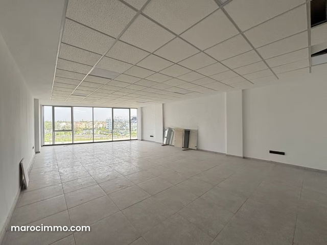 Plateau de bureau à louer oasis 73m² — Casablanca