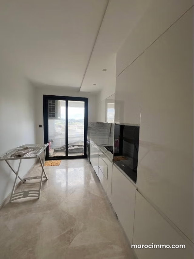 Vente d'un bel appartement à malabata. 2 chambres agréables. Meublé — 5