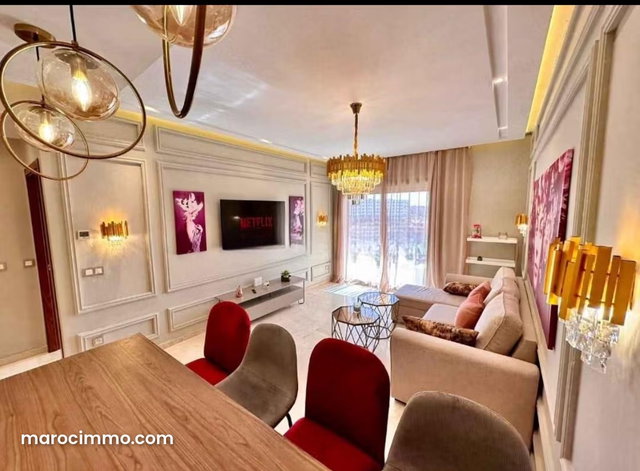 Bel appartement à vendre à Route Casablanca. 1 belle chambre. Bien meublé — 2