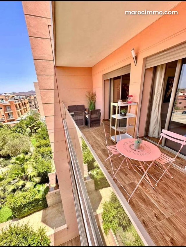 Bel appartement à vendre à Route Casablanca. 1 belle chambre. Bien meublé — 4