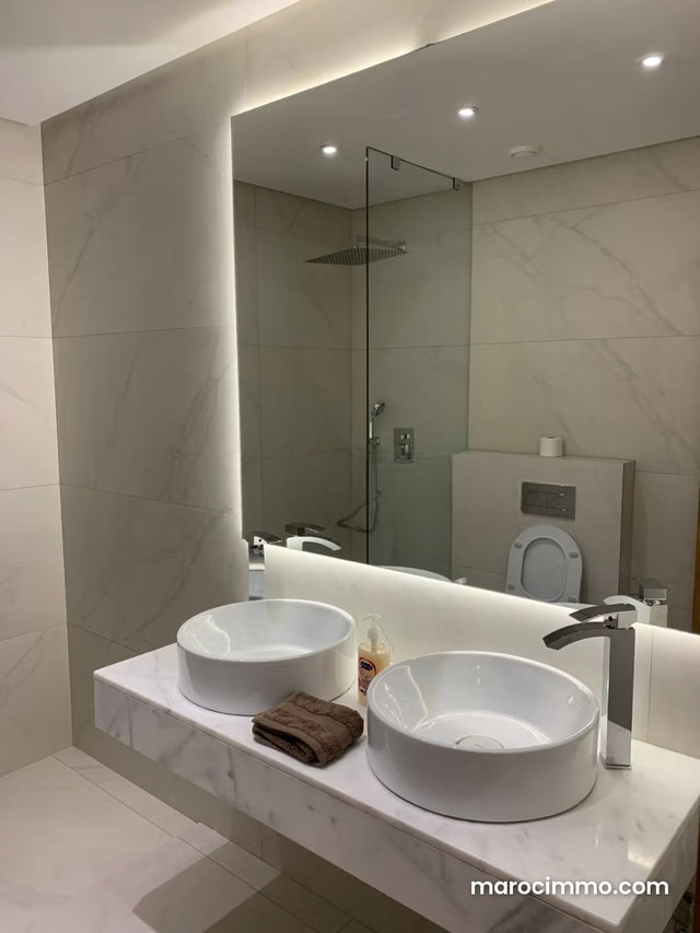 Louez cet appartement à Les princesses. Surface totale 98 m². Bien meublé — 5