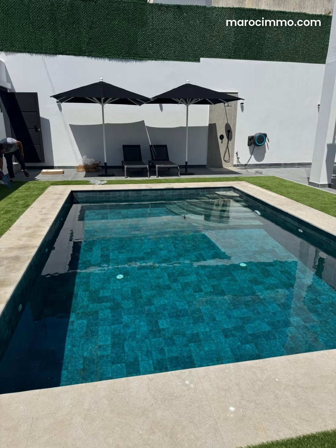 Furnished 450 m² Villa, 6 Bedrooms, Swimming Pool, Central Tangier — Tangier