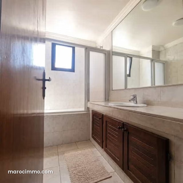 Appartement à Vendre de 189.0 m² à Casablanca, Bourgogne Sidi Belyout — 4
