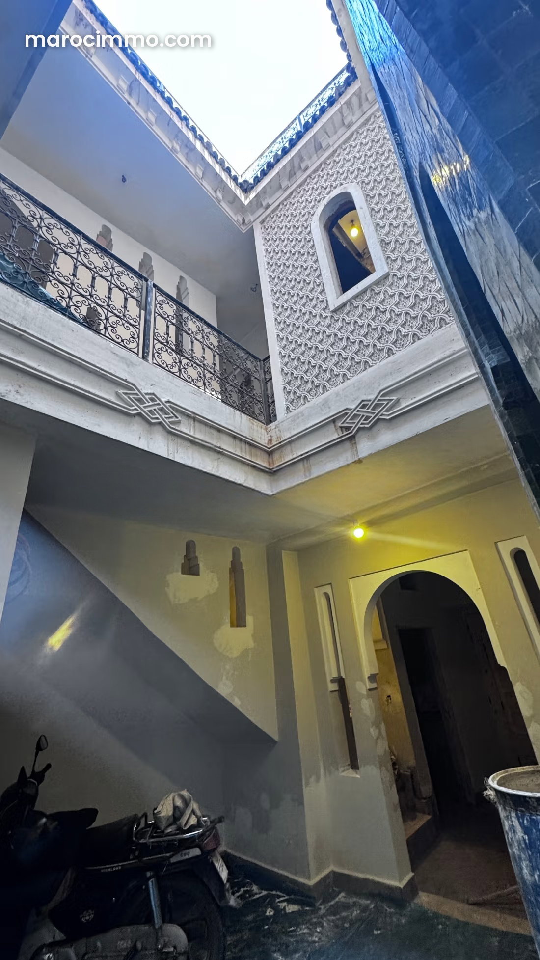 Renovated 3-Bedroom Riad with Pool in the Heart of Mouassine, Marrakech — Marrakesh