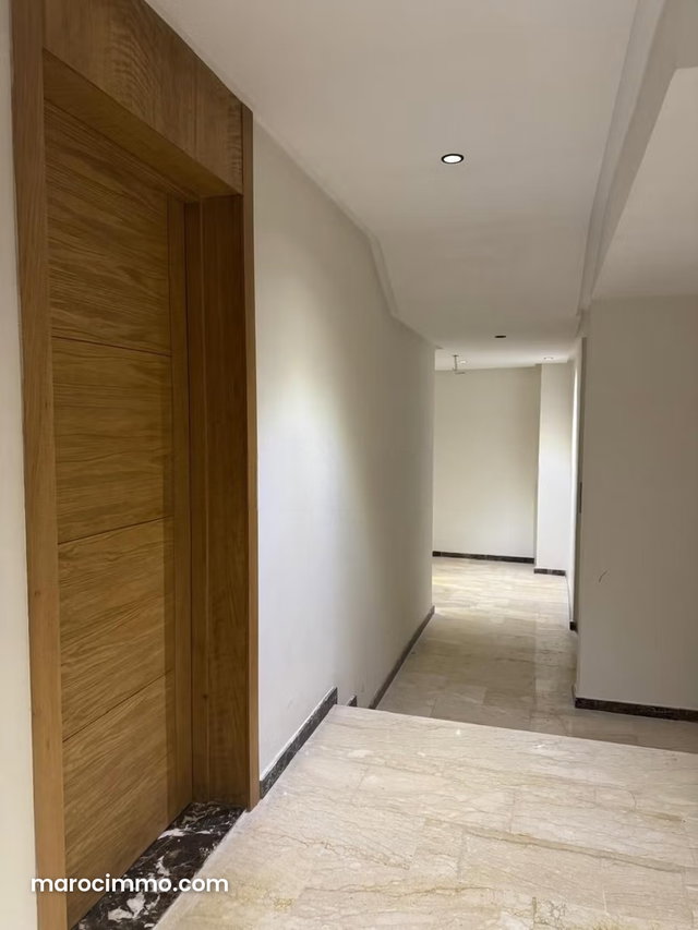 Furnished Studio for Rent on Les Princesses — 4
