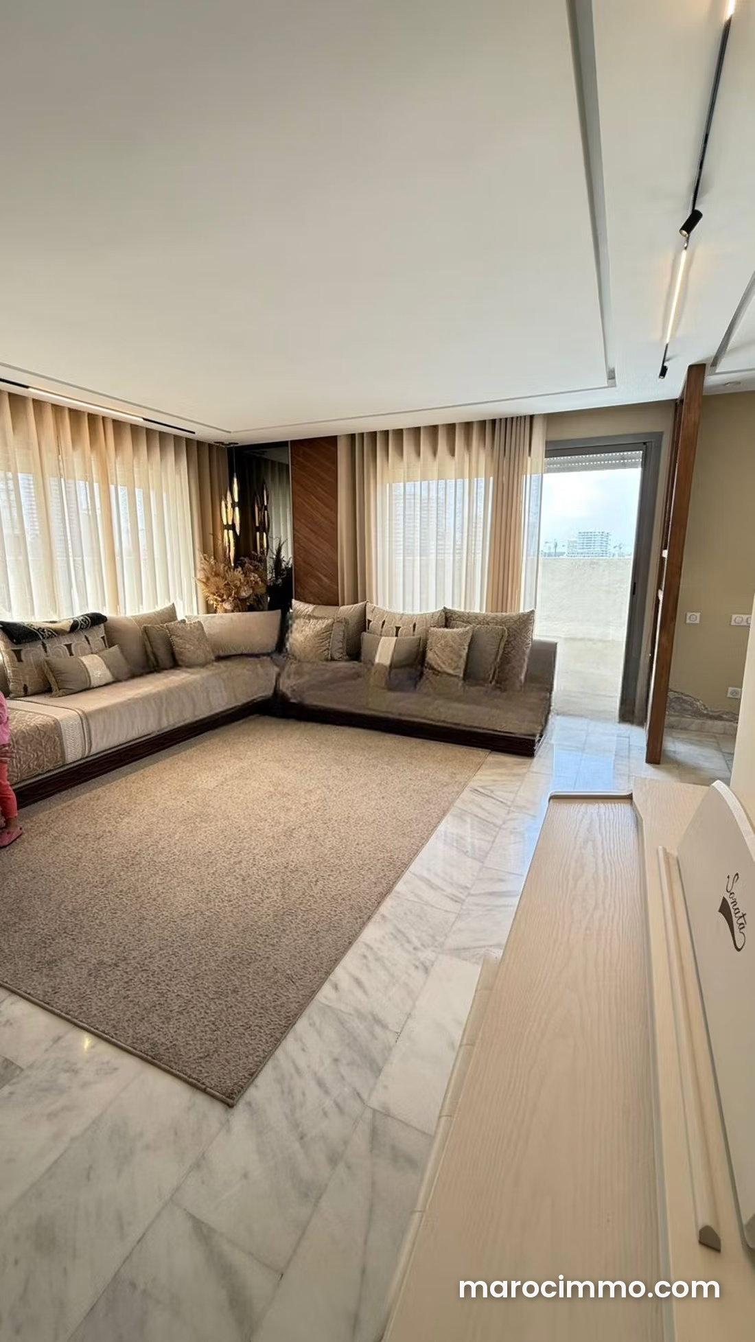 330 sqm top-floor duplex, Casablanca Finance City — Casablanca