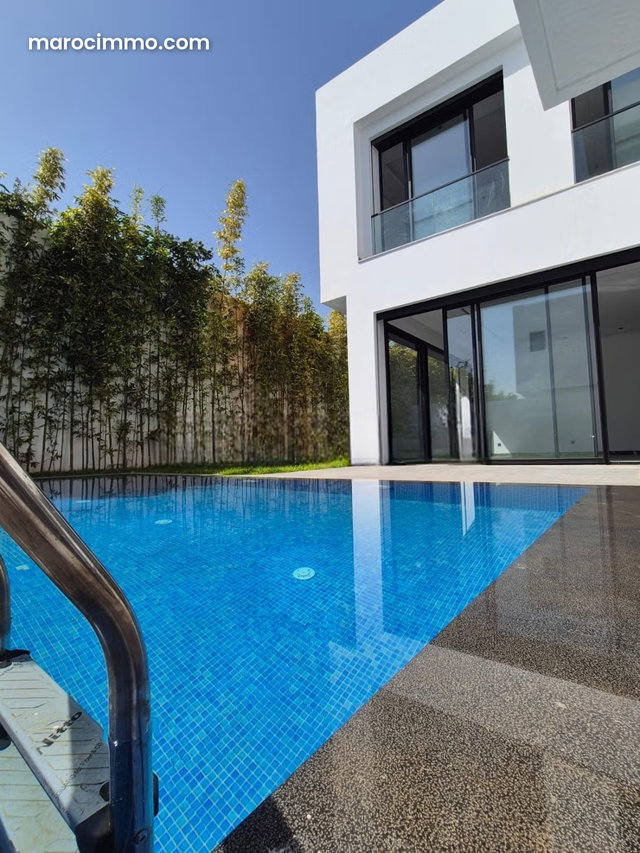 New Luxury Villa in California — 2