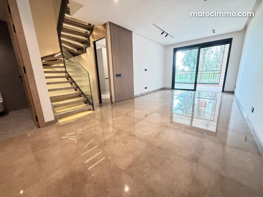 145 m² Apartment with Two Bedrooms and Terraces, Souissi, Rabat — Rabat