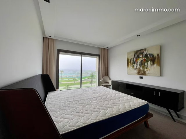 Superbe appartement à louer à Bourgogne Ouest. 3 chambres. Conciergerie à disposition, système de climatisation — 2