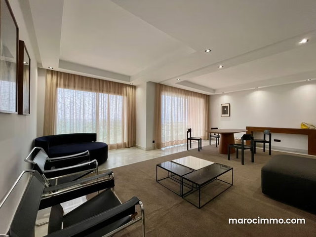 Superbe appartement à louer à Bourgogne Ouest. 3 chambres. Conciergerie à disposition, système de climatisation — 3