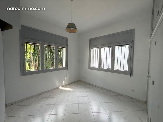 Villa à usage bureau à louer à Oasis — Casablanca