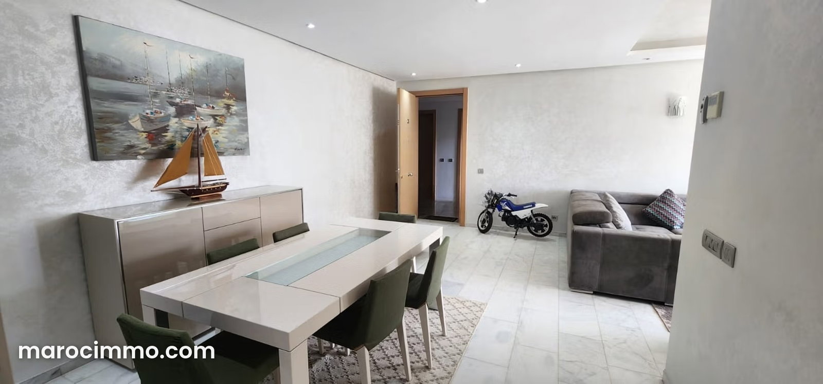 Appartement meublé haut standing à louer au Riyad, Rabat — Rabat