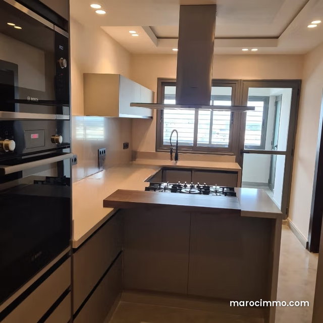 Très chic appartement familial de 3 chambre semi meublé sans vis à vis en plein quartier RACINE — 4