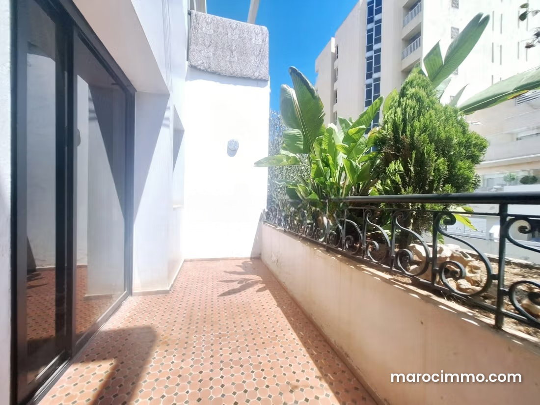355 sqm top-floor apartment, Racine, Casablanca for sale — Casablanca