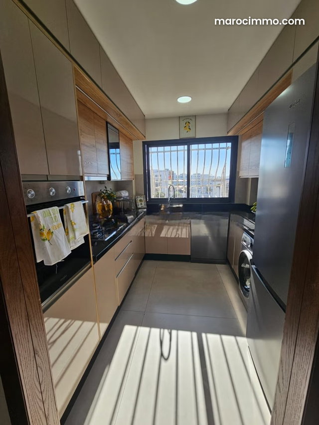 Appartement haut standing vue dégagée ensoleillé 98m2 à Roches noires — 5