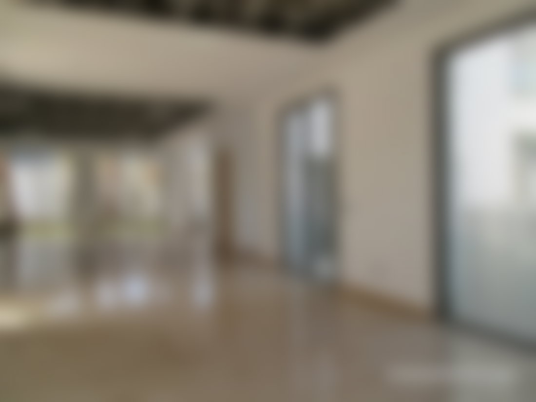 فيلا مهنية فسيحة للكراء بحي أنفا في الدار البيضاء
