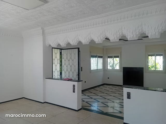 Villa professionnel à louer sur AL BATHA EXTENSION — Casablanca