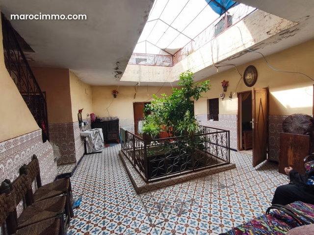 Grand riad de 195 m2 au sol proche riad larouss — 4