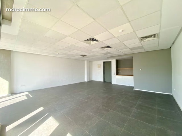 Plateau de bureau neuf 60m oasis — 3