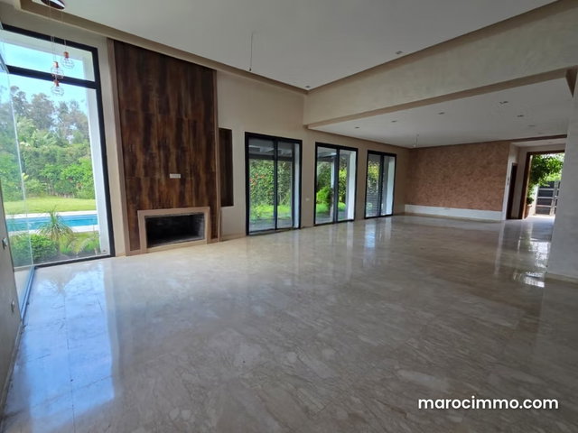 Tres belle villa vide à louer — 2