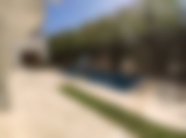 Villa 1000 m² avec piscine et jardin, Souissi, Rabat — 4