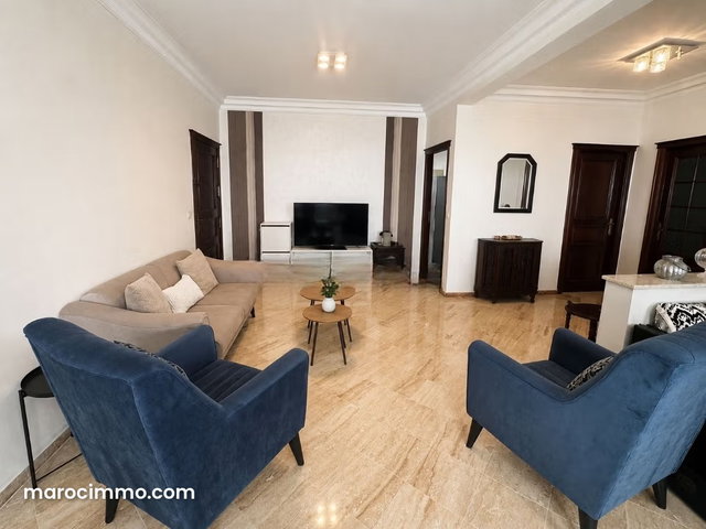 Beautiful 131 m² Cross Apartment – Hospitals Quarter — 2