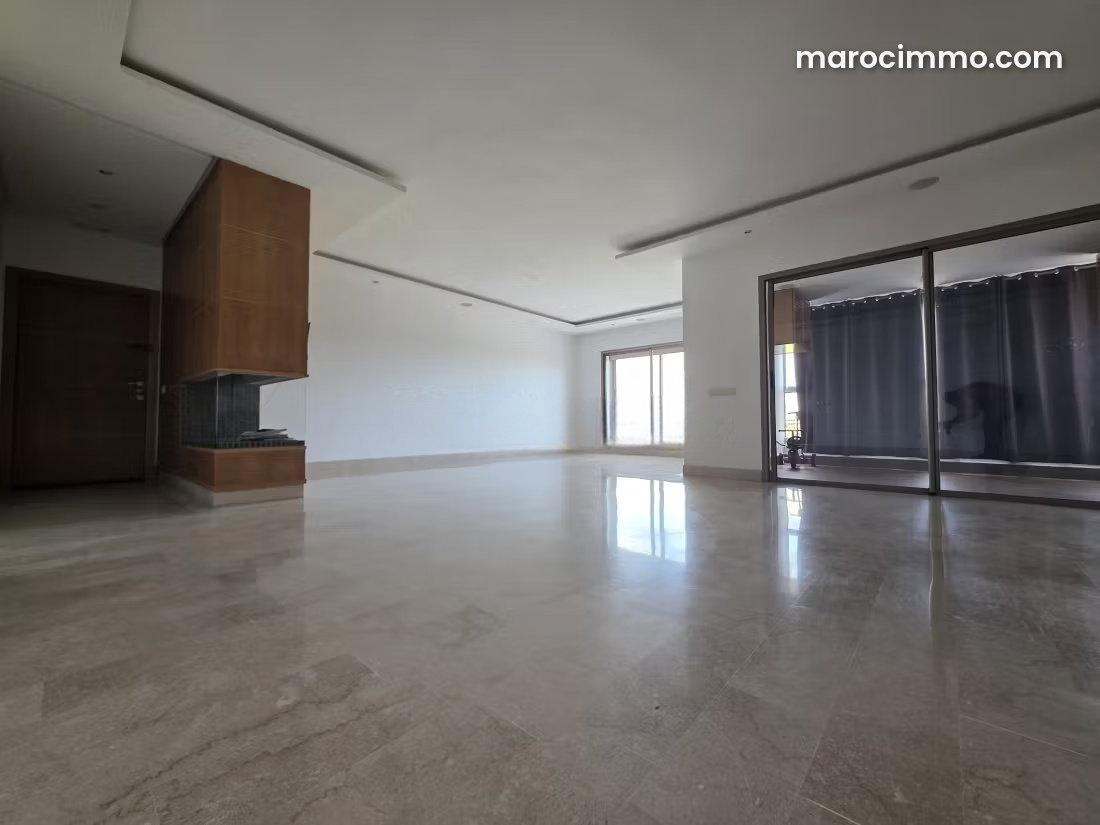 220 sqm Apartment with Terrace in Casablanca Finance City — Casablanca