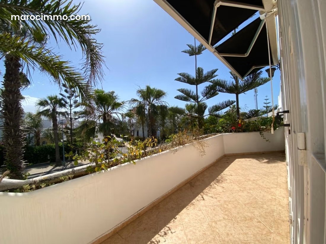 Villa meublée 3 chambres avec jardin, Temara Plage à louer — Temara
