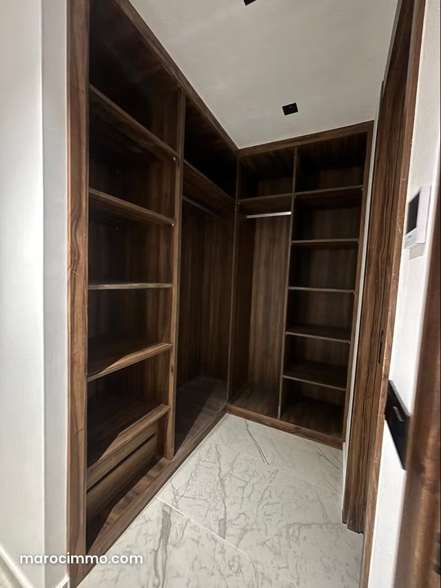 Luxurious Apartment for Sale in Iberie. 5 Spacious Rooms. Concierge Service, Air Conditioning — 3