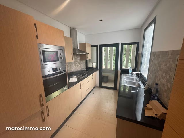 Très bel appartement en location à Ville Verte. 3 chambres agréables — بوسكورة