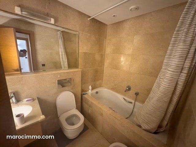 Très bel appartement en location à Ville Verte. 3 chambres agréables — 4