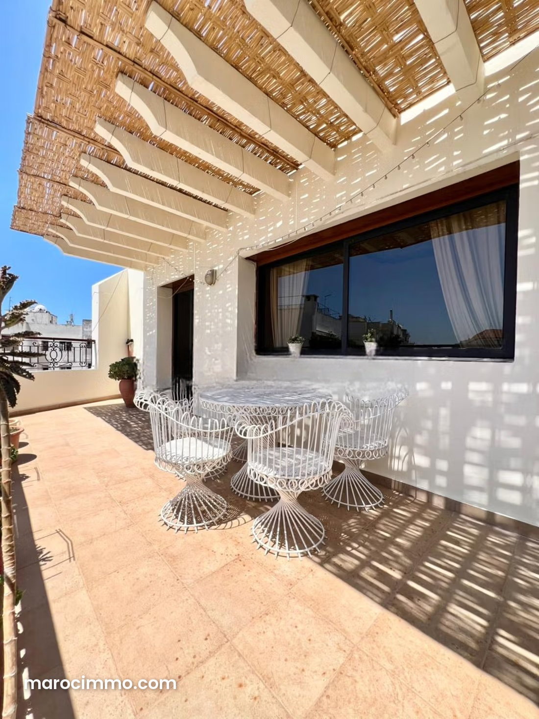 Appartement meublé 2 pièces avec terrasse, Racine, Casablanca — Casablanca